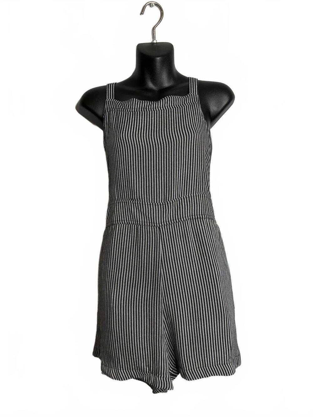 Torrid 00 Women's M/L Black and White Stripe Crepe Romper New